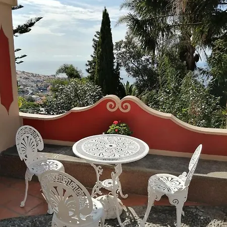 A Casa Do Caseiro 2* פונשל